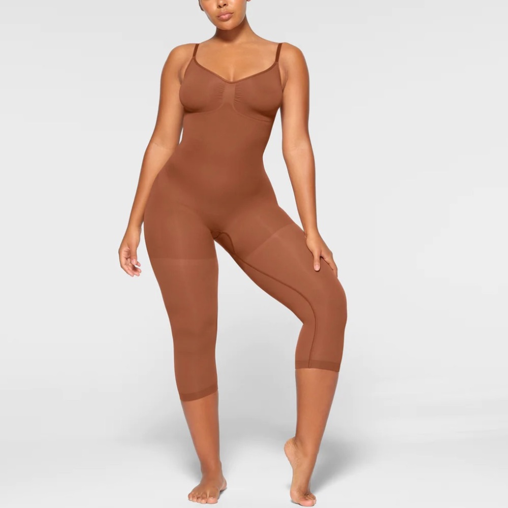 SKIMS SEAMLESS SCULPT CATSUIT